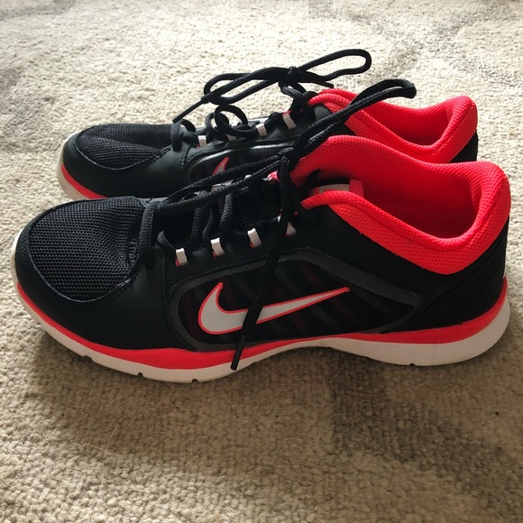 Nike Shoes - Nike Flex Trainer 4 Cross-Training Athletic Shoes